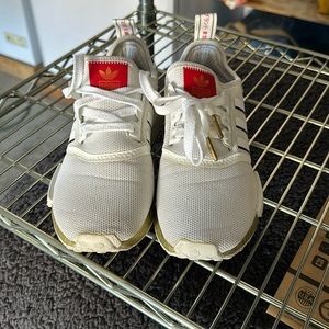 adidas NMD R1 United By Sneakers - Tokyo 2020